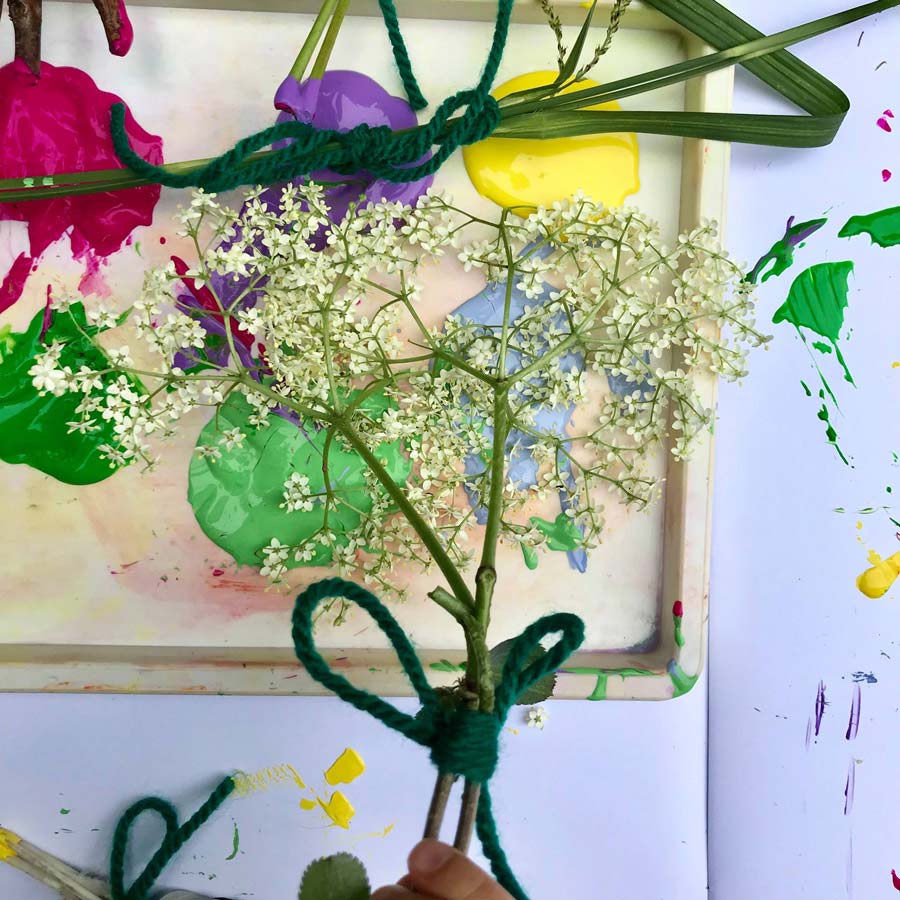 آموزش نقاشی کودکانه با استفاده از گیاهان