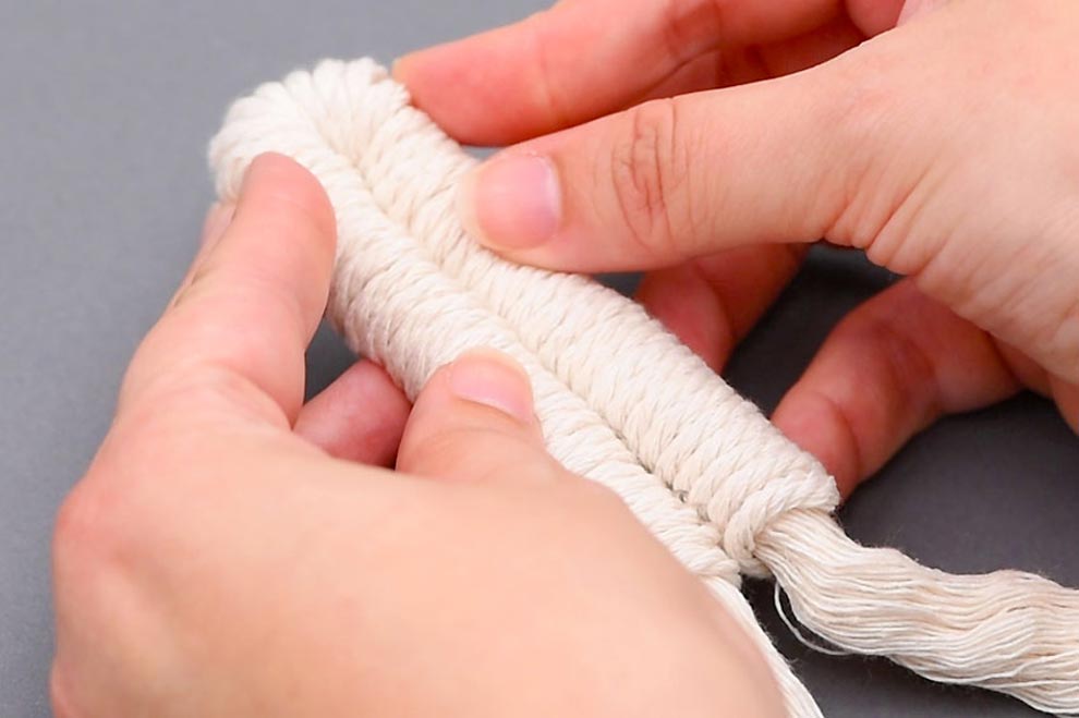 چسباندن قطعات کاردستی روح